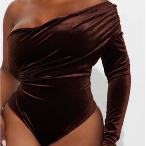 Vera One Shoulder Velvet Bodysuit - Brown